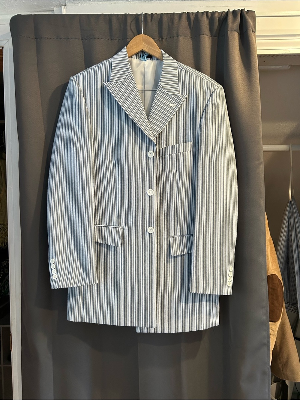 Blue and white 2 pc suit size 31R